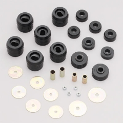 Karosseriebuchsen Satz - Body Mount Set  Blazer 4WD  81-91